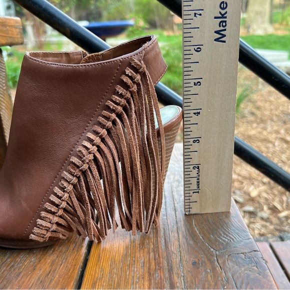 REBA BROWN MADAME PEEP TOE FRINGE LEATHER HEELED BOOTIES SIZE 6.5 - Picture 6 of 16